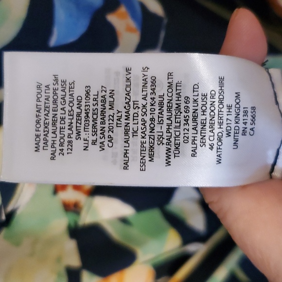 Lauren Ralph Lauren Floral Crinkled Georgette Gown in Navy Size 12 NWT'S - Picture 15 of 15